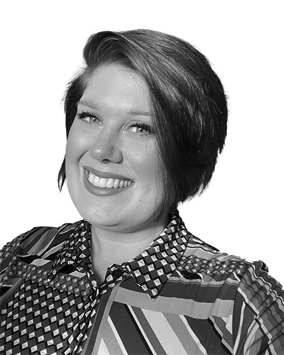 Head and shoulders black and white image of Becky James from Inky Thinking UK